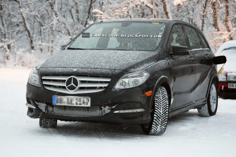 Mercedes Classe B Electric Drive foto spia - 1