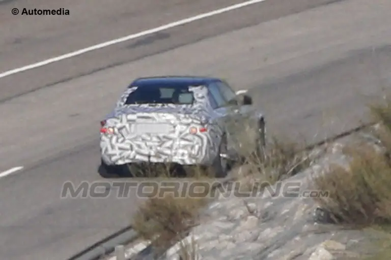 Mercedes Classe C 2014 - Foto spia 22-11-2012 - 2