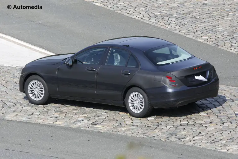 Mercedes Classe C 2014 - Foto spia 27-08-2013 - 4