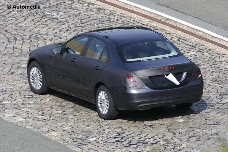 Mercedes Classe C 2014 - Foto spia 27-08-2013 - 6