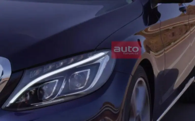 Mercedes Classe C 2015 immagini sfuggite - 13