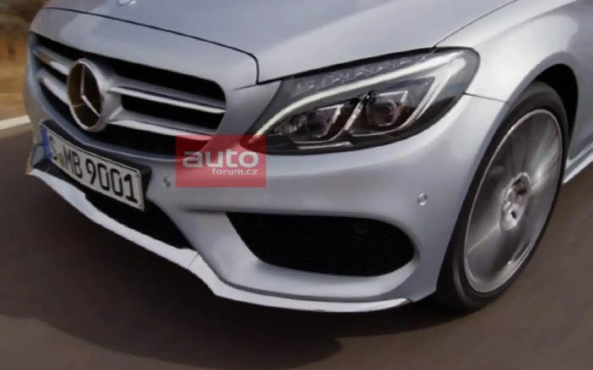 Mercedes Classe C 2015 immagini sfuggite - 22