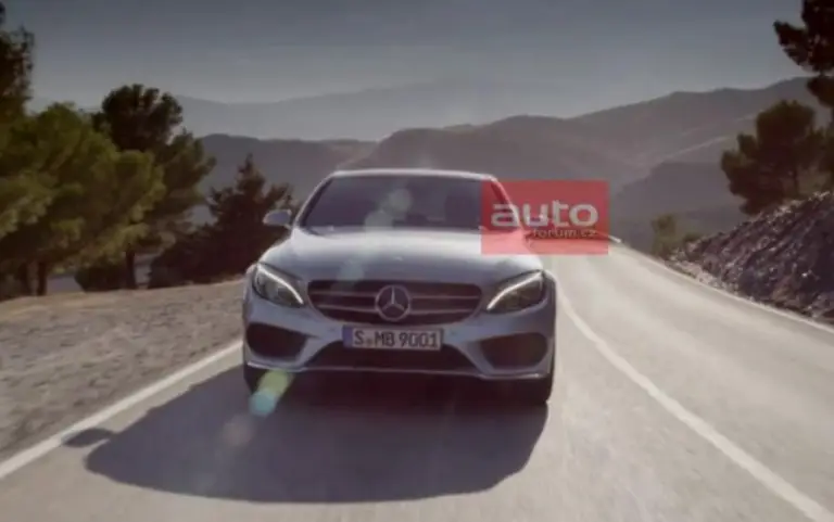 Mercedes Classe C 2015 immagini sfuggite - 25