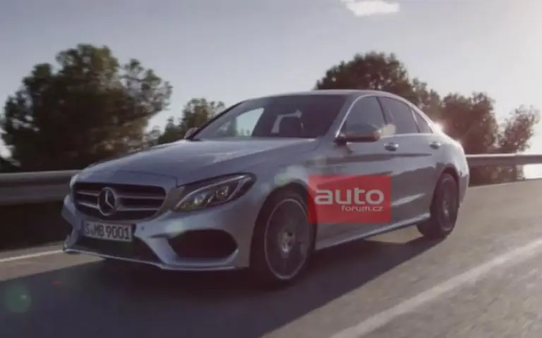 Mercedes Classe C 2015 immagini sfuggite - 26