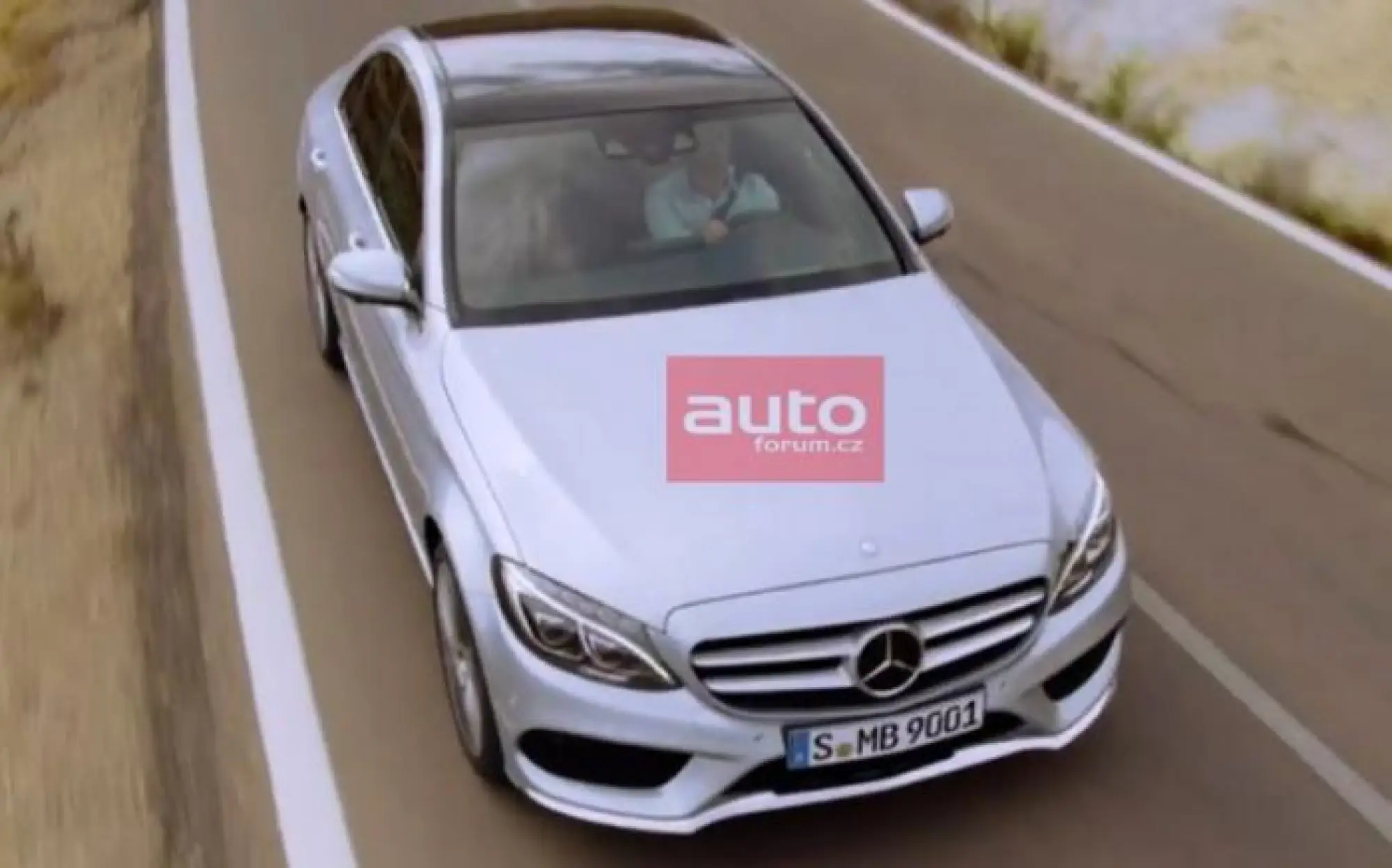 Mercedes Classe C 2015 immagini sfuggite - 27
