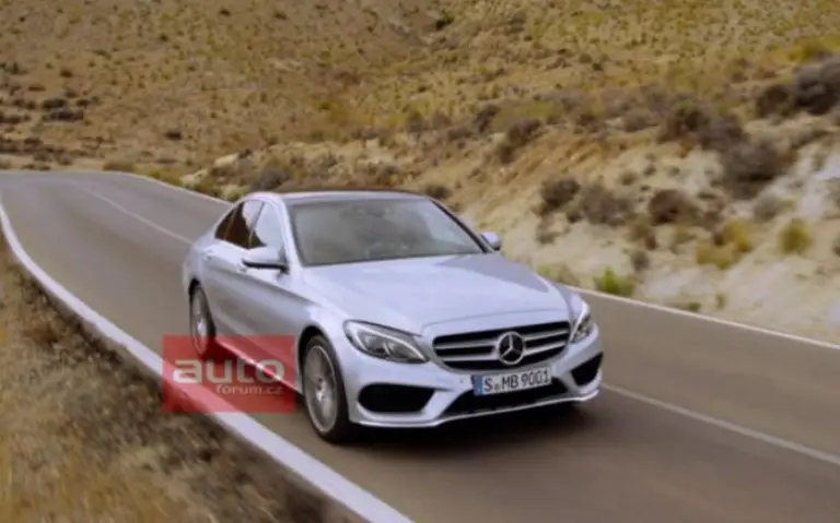 Mercedes Classe C 2015 immagini sfuggite - 28