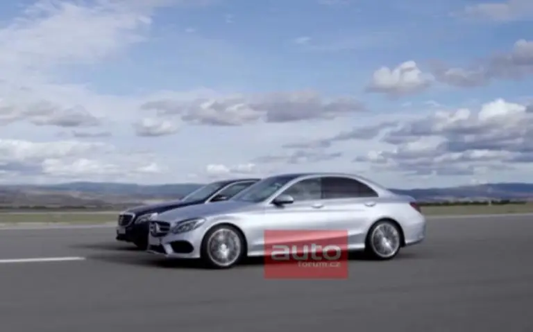 Mercedes Classe C 2015 immagini sfuggite - 31