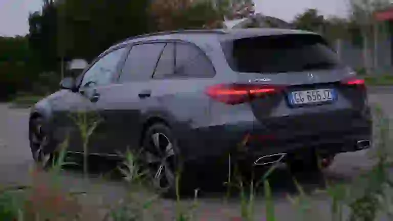Mercedes Classe C All Terrain 2022: Come Va - 12