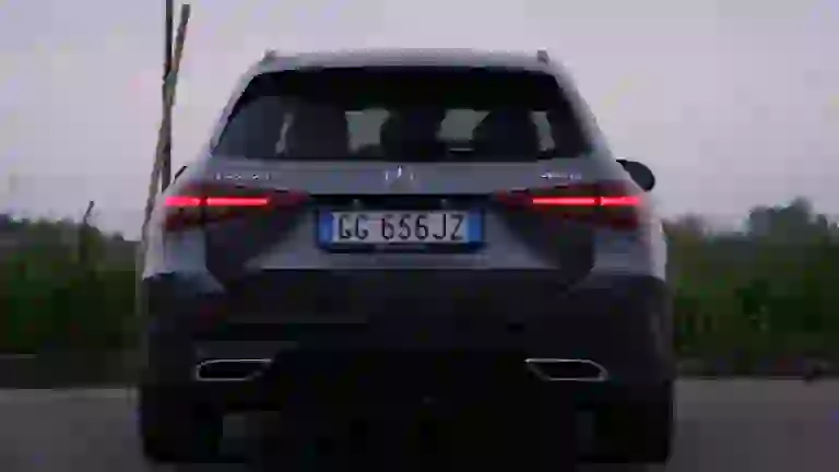 Mercedes Classe C All Terrain 2022: Come Va - 10