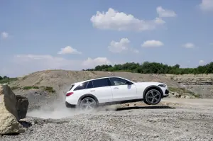 Mercedes Classe C All-Terrain 2022 - Foto ufficiali