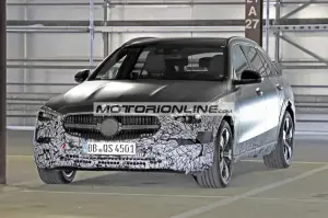 Mercedes Classe C All-Terrain - Foto spia 2-8-2021