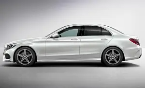 Mercedes Classe C AMG Line prime immagini