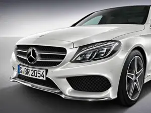 Mercedes Classe C AMG Line prime immagini