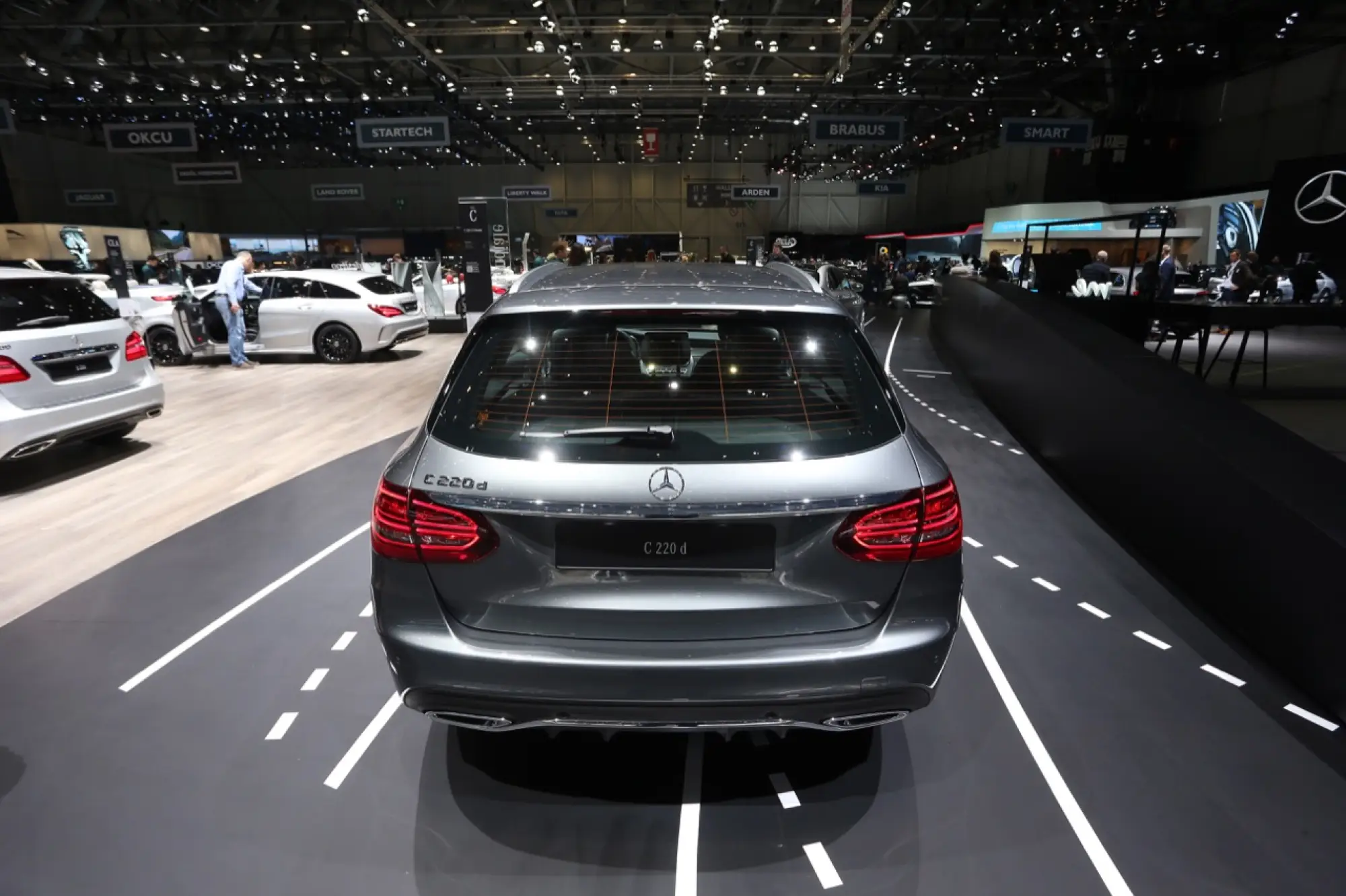 Mercedes Classe C Berlina e Station Wagon - Salone di Ginevra 2018 - 24