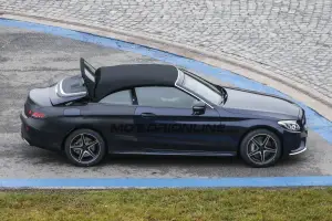 Mercedes Classe C Cabrio 2016 - Foto spia 16-12-2015