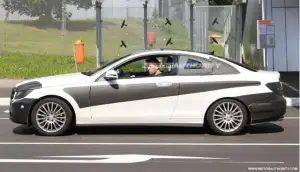 Mercedes Classe C coupé 2012 - Foto spia 25-08-2010