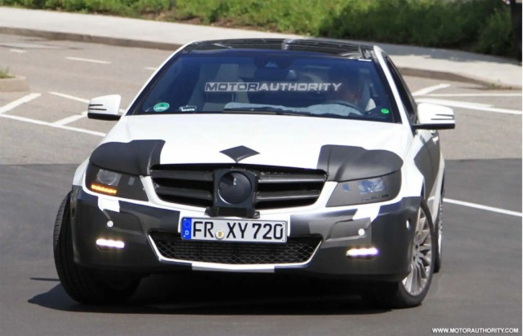 Mercedes Classe C coupé 2012 - Foto spia 25-08-2010 - 4