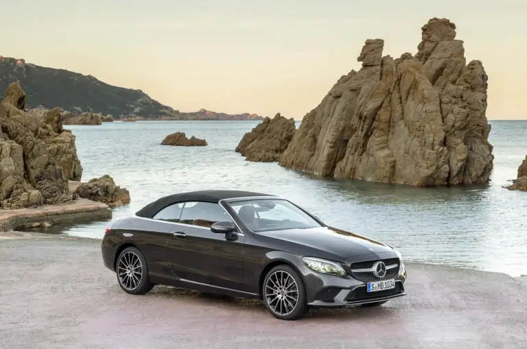 Mercedes Classe C Coupe e Cabrio MY 2019 - 23