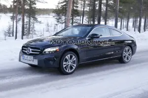 Mercedes Classe C Coupè facelift foto spia 20 gennaio 2017 - 2