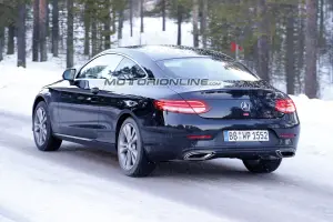 Mercedes Classe C Coupè facelift foto spia 20 gennaio 2017