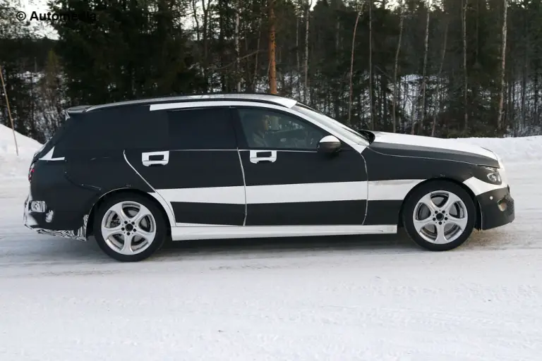 Mercedes Classe C Estate - Foto spia 09-12-2013 - 3