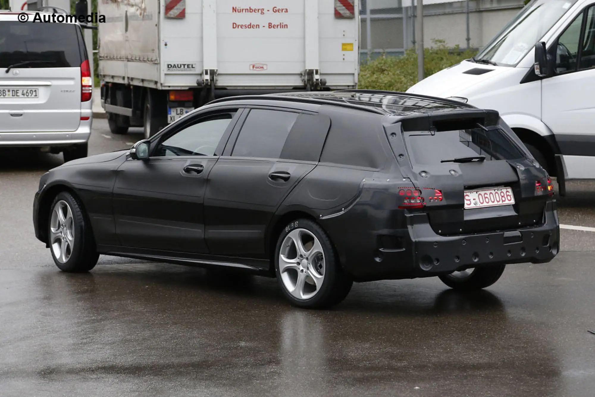 Mercedes Classe C Estate - Foto spia 27-09-2013 - 4