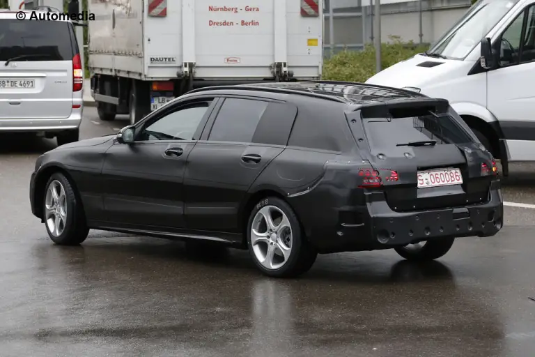 Mercedes Classe C Estate - Foto spia 27-09-2013 - 4
