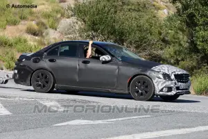 Mercedes Classe C - Foto spia 03-08-2013