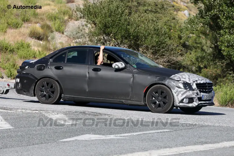 Mercedes Classe C - Foto spia 03-08-2013 - 3