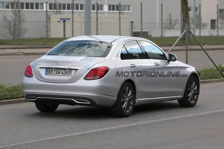 Mercedes Classe C MY 2018 - Foto spia 08-04-2016 - 8