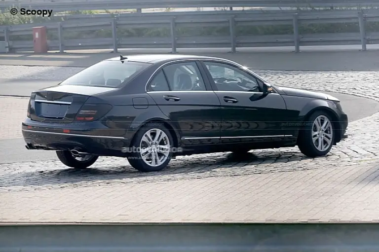 Mercedes Classe C restyling spy (2) - 3