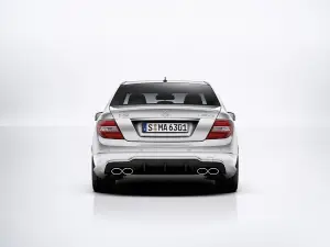 Mercedes Classe C63 AMG restyling 2011  - 10