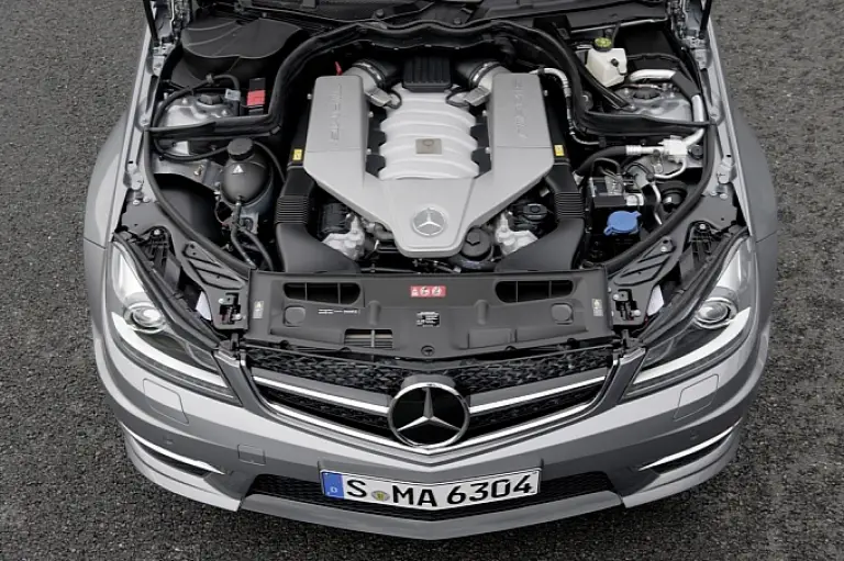 Mercedes Classe C63 AMG restyling 2011  - 1