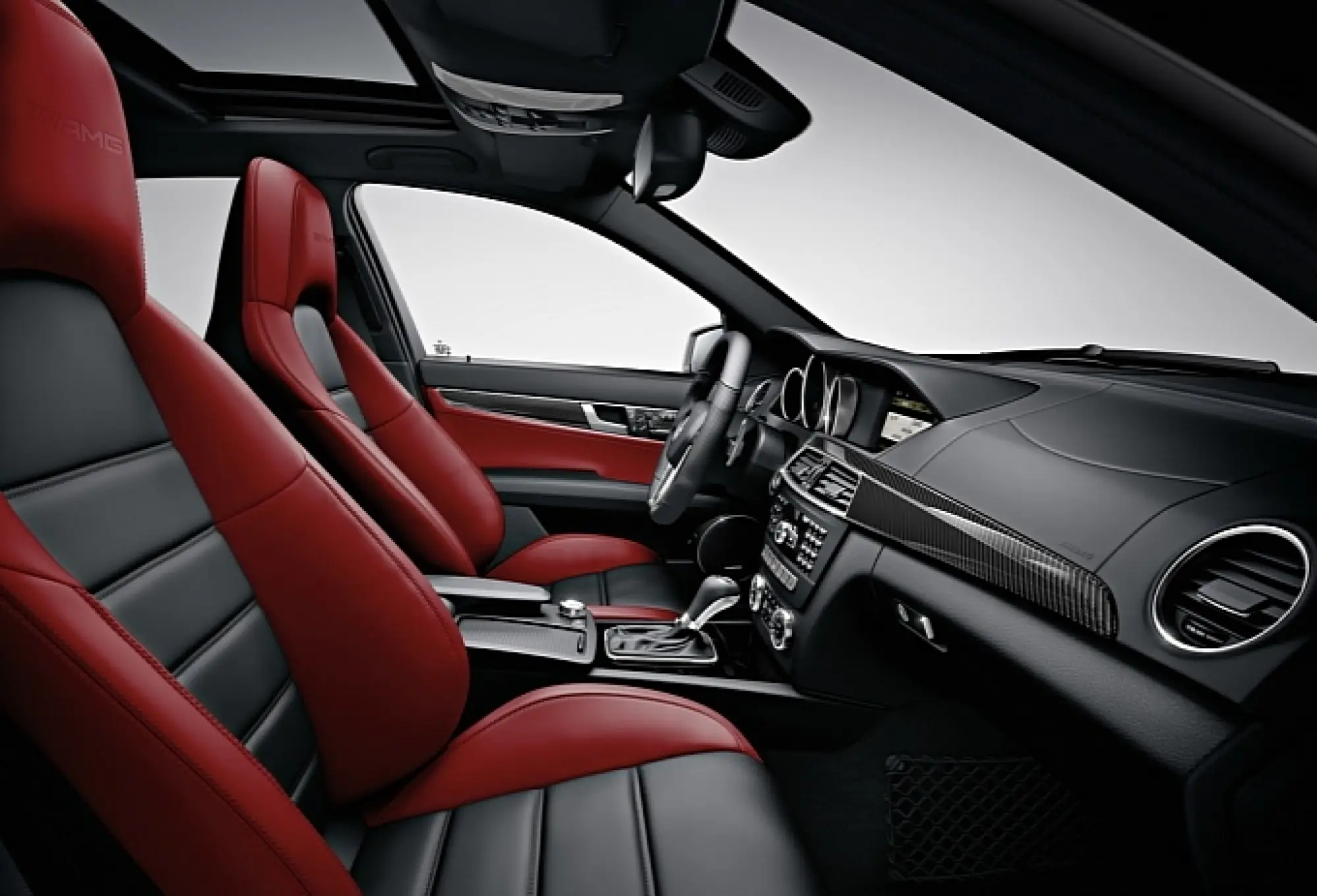 Mercedes Classe C63 AMG restyling 2011  - 13