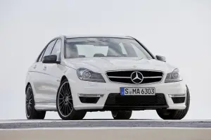 Mercedes Classe C63 AMG restyling 2011  - 14
