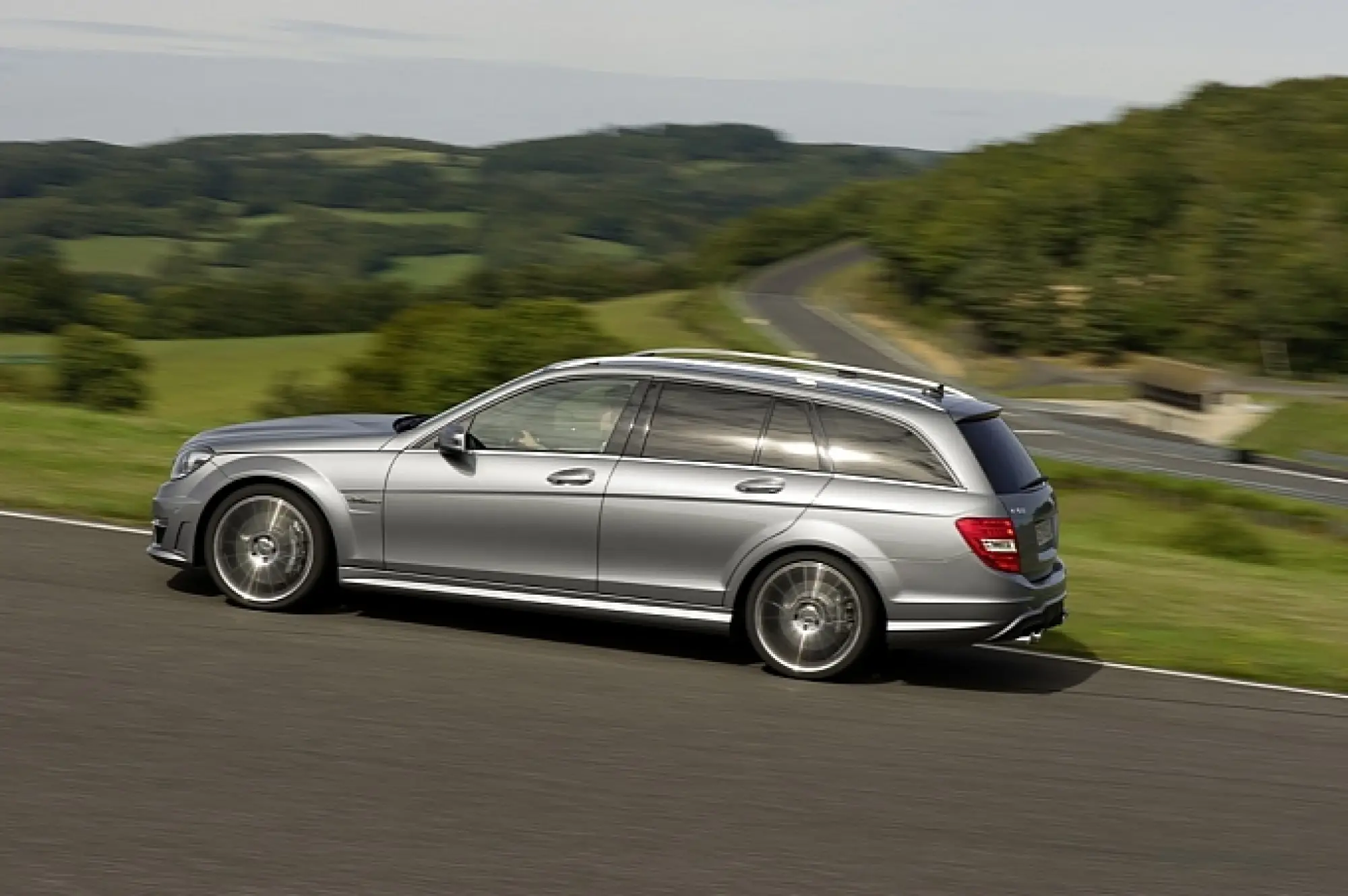 Mercedes Classe C63 AMG restyling 2011  - 19