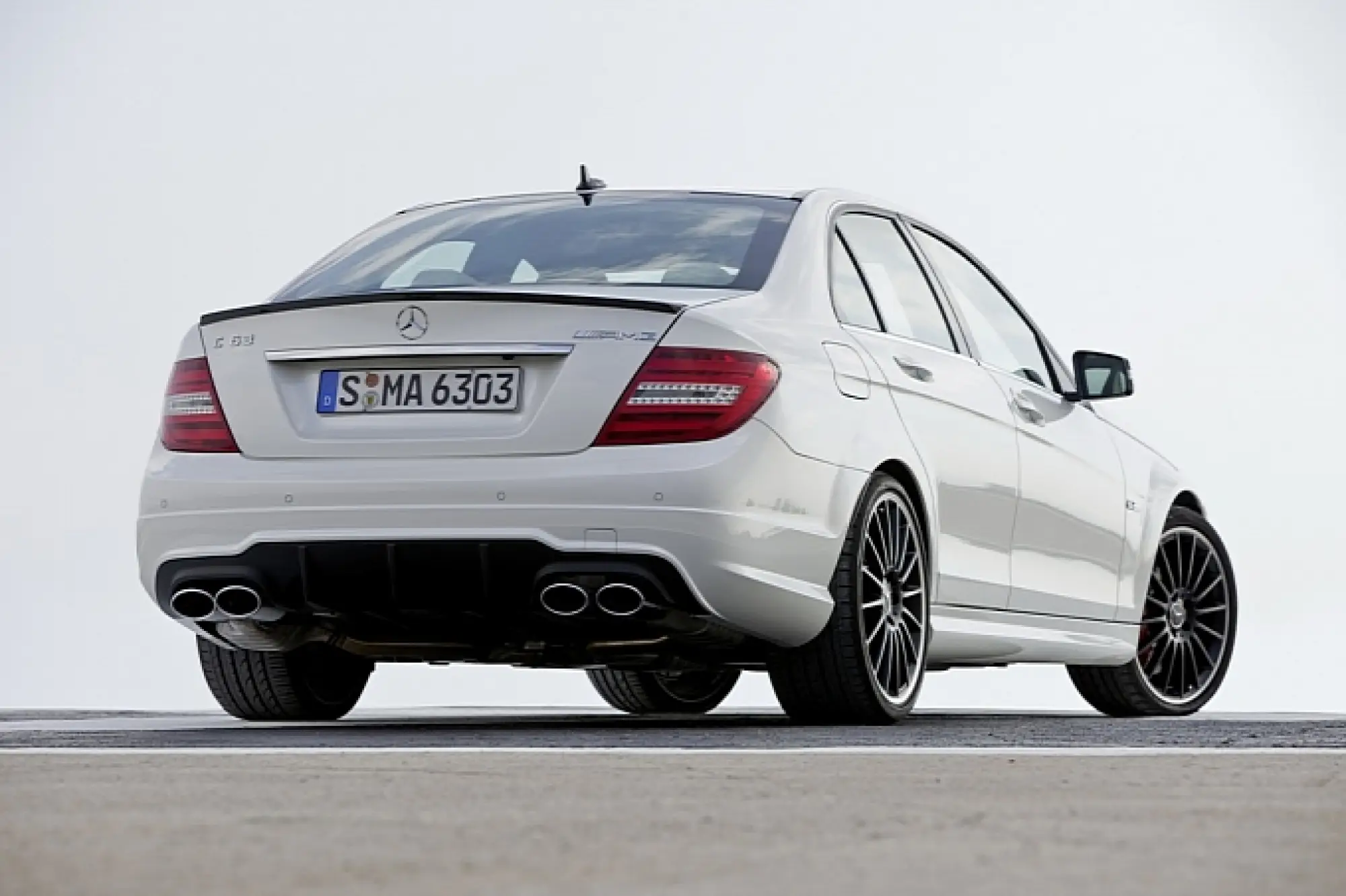 Mercedes Classe C63 AMG restyling 2011  - 20