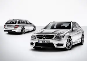 Mercedes Classe C63 AMG restyling 2011  - 26