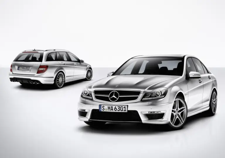 Mercedes Classe C63 AMG restyling 2011  - 26