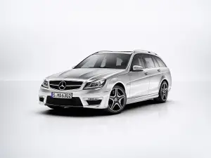 Mercedes Classe C63 AMG restyling 2011  - 30
