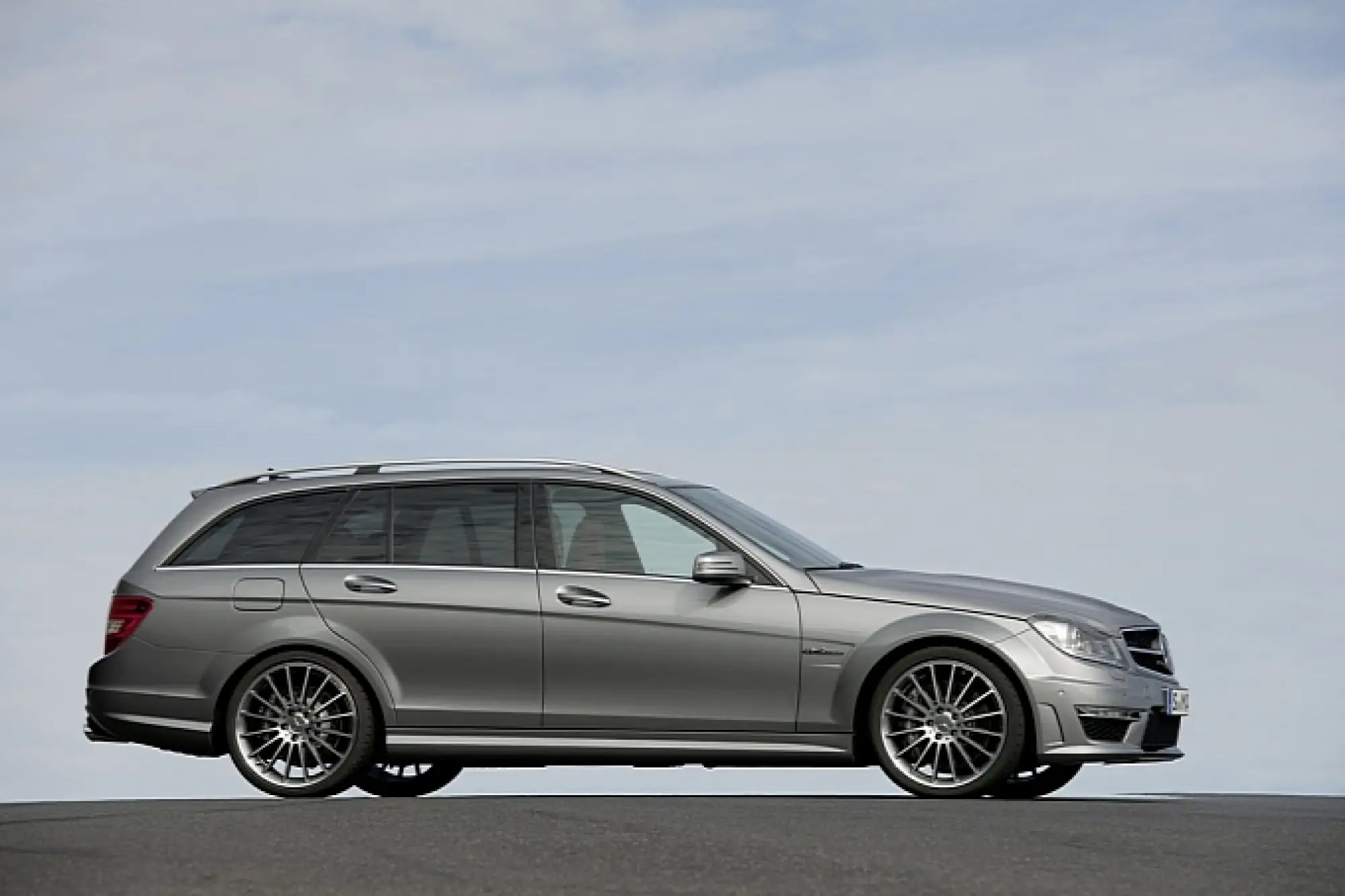 Mercedes Classe C63 AMG restyling 2011  - 31