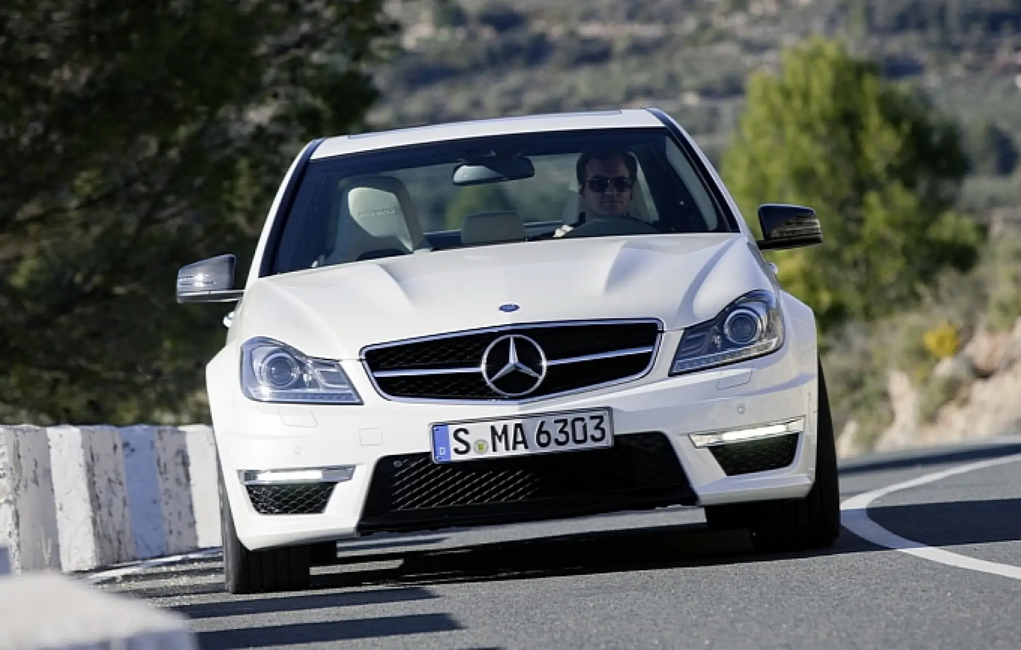Mercedes Classe C63 AMG restyling 2011  - 32