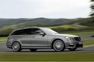 Mercedes Classe C63 AMG restyling - 10