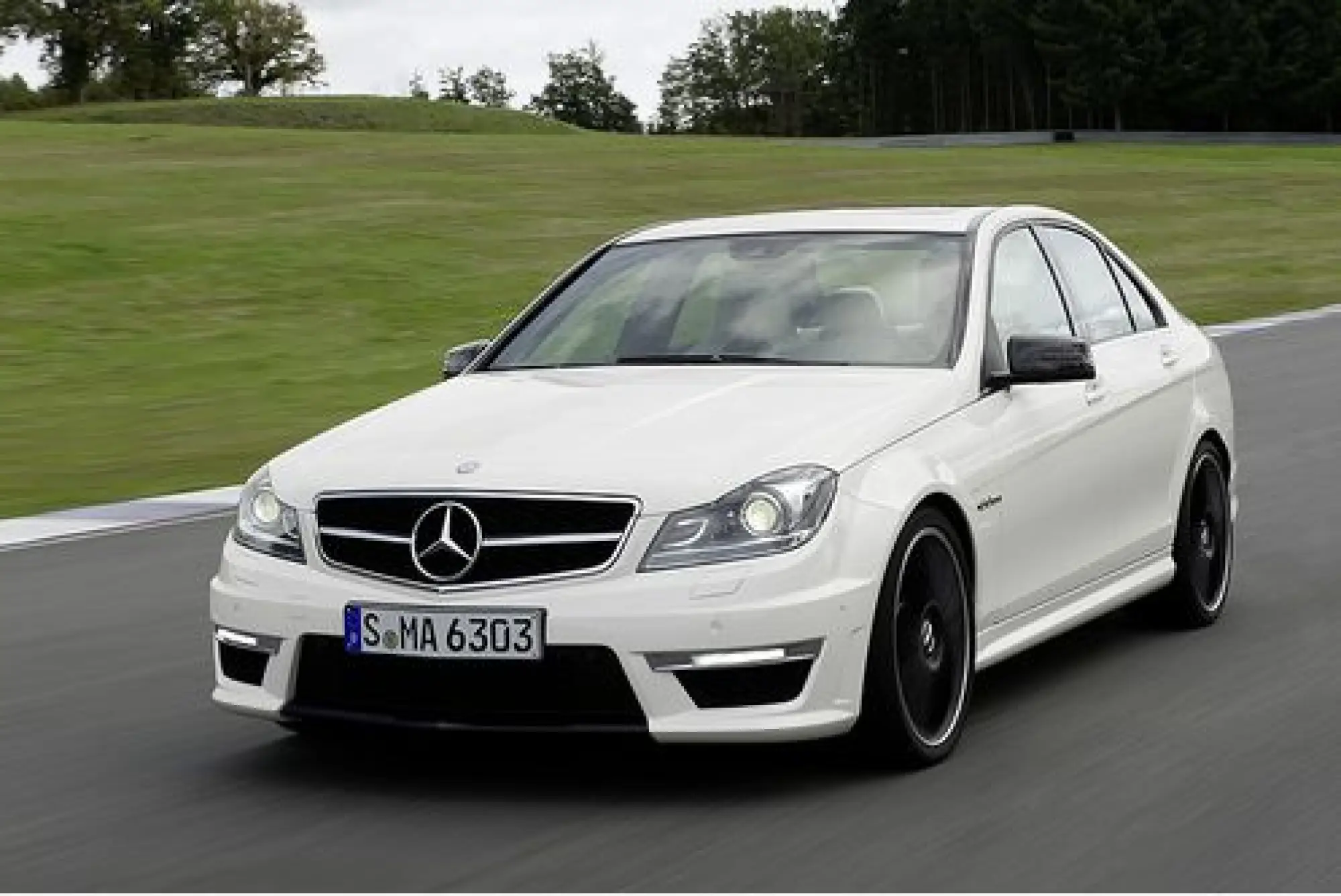 Mercedes Classe C63 AMG restyling - 16