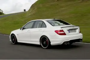 Mercedes Classe C63 AMG restyling - 17
