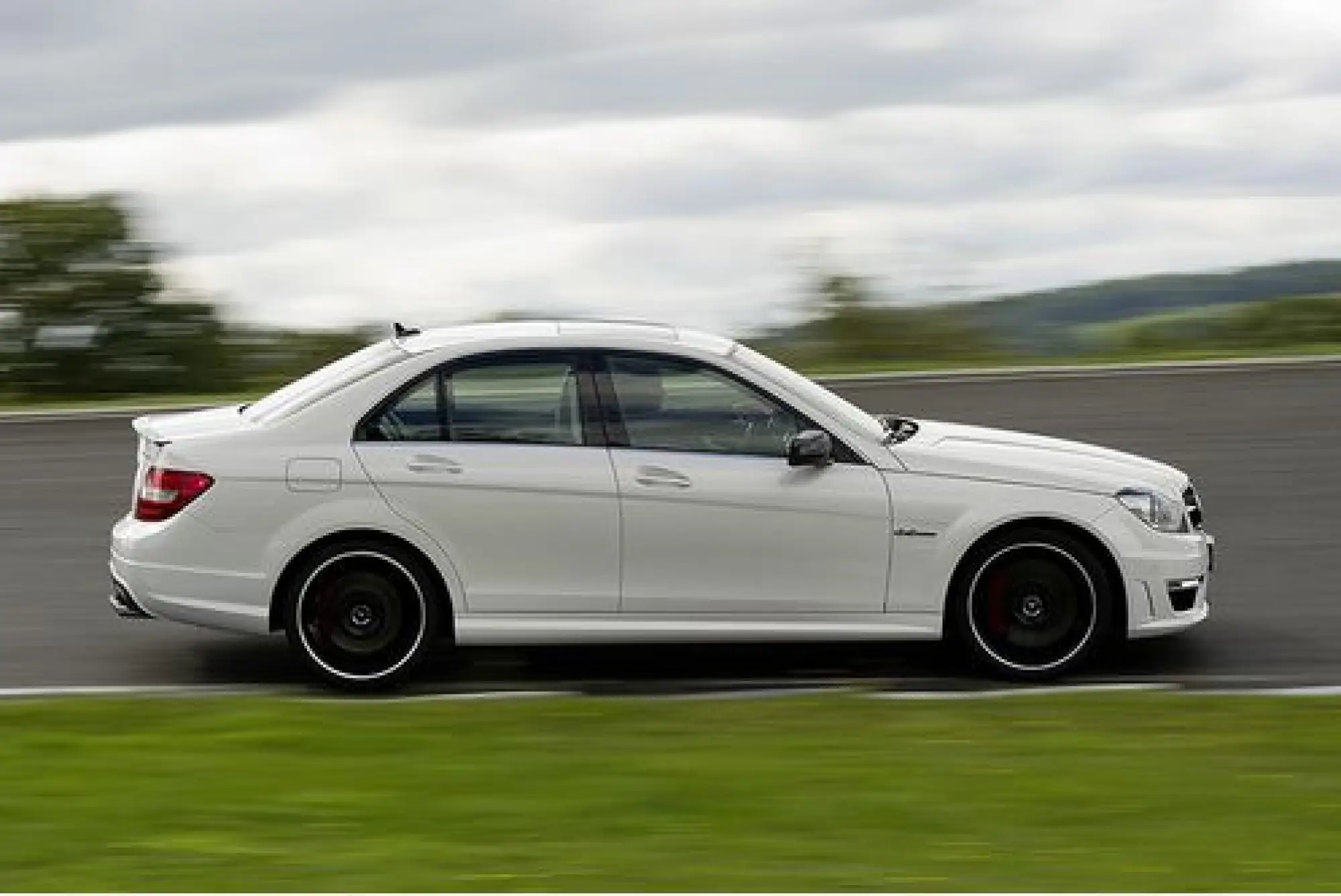 Mercedes Classe C63 AMG restyling - 22