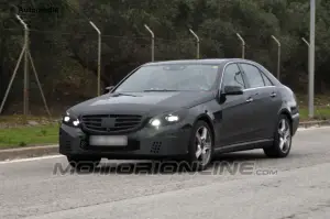 Mercedes Classe E 2013 - Foto spia 6-12-12 - 2