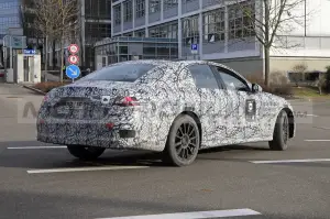 Mercedes Classe E 2024 - Foto Spia 11-01-2022