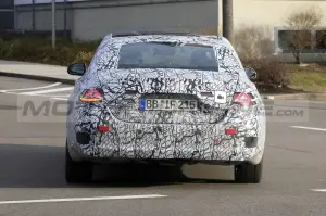 Mercedes Classe E 2024 - Foto Spia 11-01-2022
