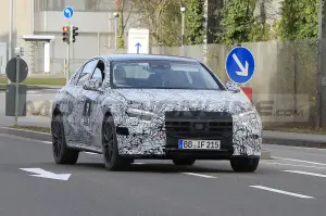 Mercedes Classe E 2024 - Foto Spia 11-01-2022
